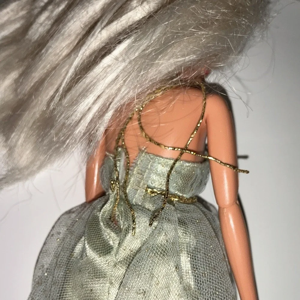 Barbie Olympic Gymnast 1996 Articulated Atlanta Games Vintage 90s In Green Dress